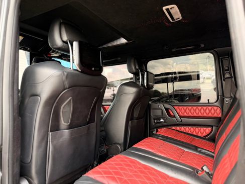 Used 2015 Mercedes-Benz G 63 AMG 4MATIC image 39