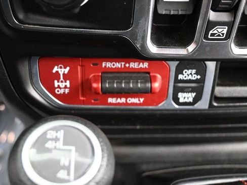 Used 2021 Jeep Wrangler Unlimited Rubicon w/ Safety Group AWD/4WD image 15