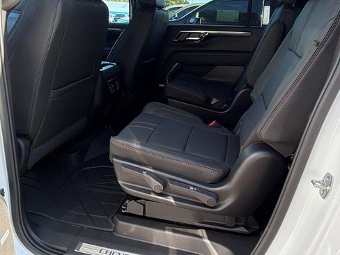 New 2026 Chevrolet Suburban RST w/ Comfort Package AWD/4WD image 18