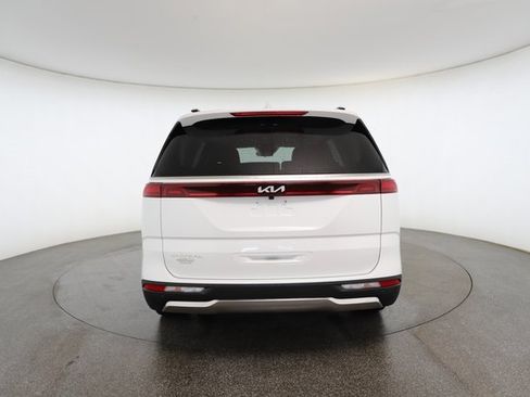 Used 2024 Kia Carnival SX image 14