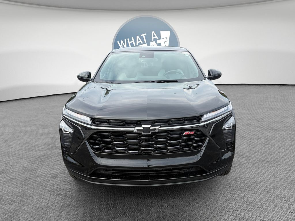 Used 2024 Chevrolet Trax RS w/ Driver Confidence Package FWD image 9
