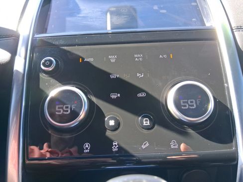 Used 2020 Land Rover Discovery Sport AWD/4WD image 21