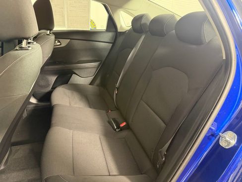 Used 2021 Kia Forte LXS FWD image 15