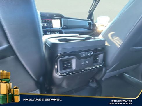 Used 2025 GMC Sierra 1500 AT4 w/ AT4 Premium Package image 27