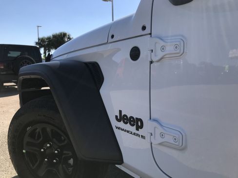 New 2026 Jeep Wrangler Unlimited Sport image 10