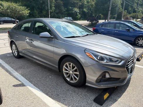Used 2018 Hyundai Sonata SE FWD image 3