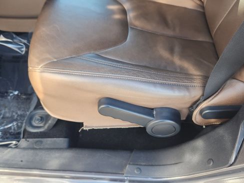 Used 2016 Jeep Wrangler Unlimited Sahara w/ Mopar Chrome Edition Group image 15