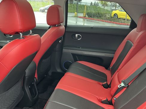 Used 2024 Hyundai Ioniq 5 Limited image 13