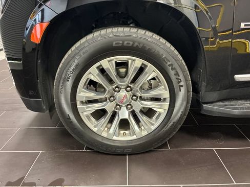 Used 2024 GMC Yukon XL Denali w/ Advanced Technology Package AWD/4WD image 27