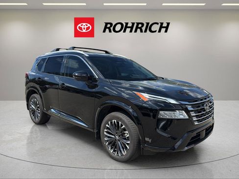 Used 2026 Nissan Rogue Platinum w/ Platinum Premium Package AWD/4WD image 4