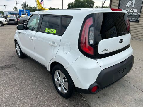 Used 2014 Kia Soul FWD image 7