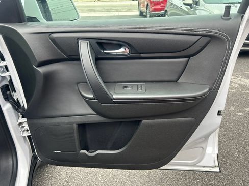 Used 2016 Chevrolet Traverse LT FWD image 18
