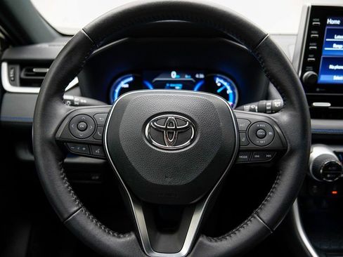 Used 2022 Toyota RAV4 XSE image 32