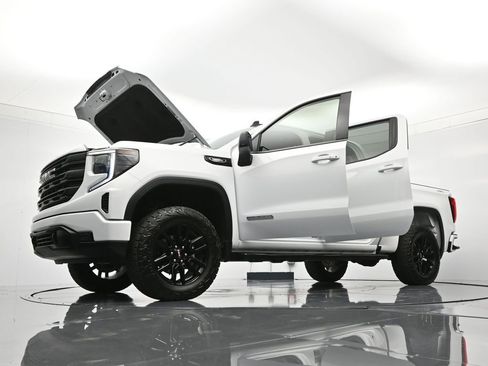 Certified 2025 GMC Sierra 1500 Elevation image 49