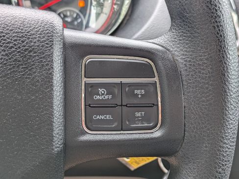 Used 2012 Dodge Grand Caravan SXT FWD image 21