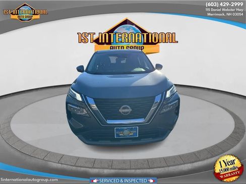 Used 2022 Nissan Rogue SV AWD/4WD image 2