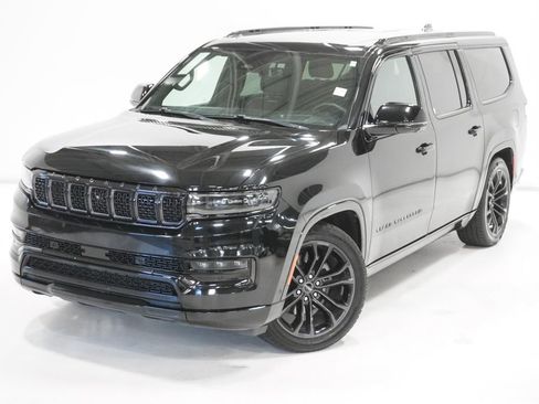 Used 2024 Jeep Grand Wagoneer L Series II w/ Quick Order Packagew 28T image 2