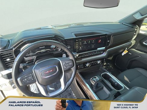 Used 2025 GMC Sierra 1500 Elevation w/ Preferred Package RWD image 18