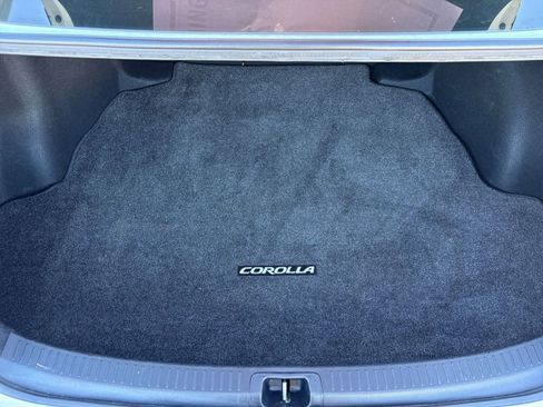 Used 2021 Toyota Corolla LE w/ Carpet Mat Package (TMS) image 29