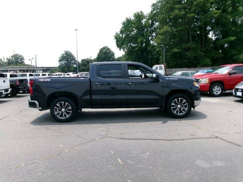 Used 2024 Chevrolet Silverado 1500 LT AWD/4WD image 5