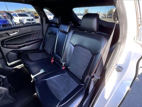 Used 2020 Ford Edge ST-Line w/ Cold Weather Package image 19