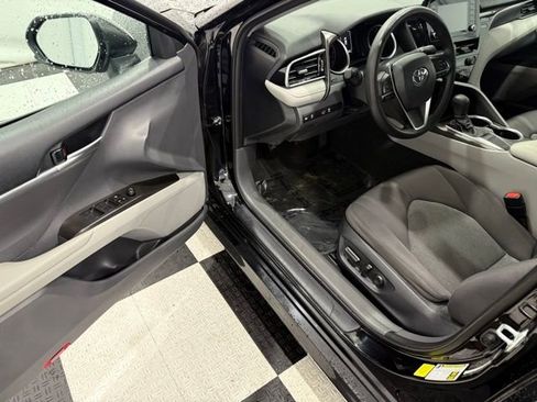 Used 2024 Toyota Camry LE image 28