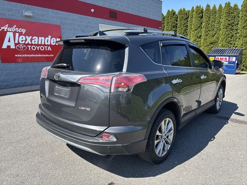 Used 2017 Toyota RAV4 Limited w/ Carpet Mat Package FWD image 4