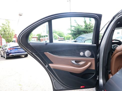 Used 2018 Mercedes-Benz E 300 4MATIC image 33