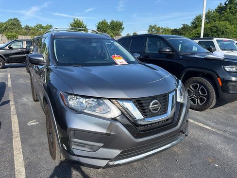 Used 2020 Nissan Rogue SV AWD/4WD image 1