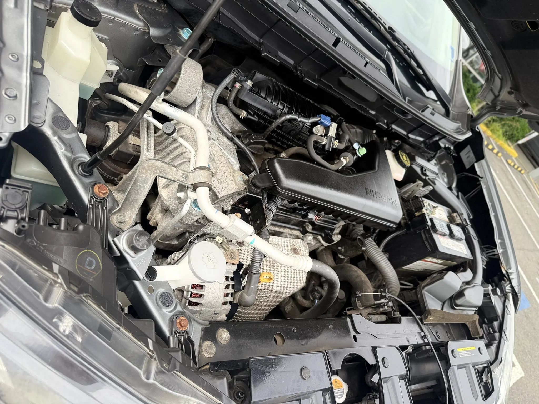 Used 2018 Nissan Rogue S AWD/4WD image 34
