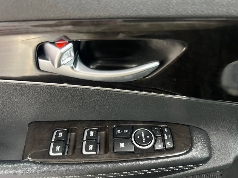 Used 2018 Kia Sorento EX w/ EX Advanced Touring Package AWD/4WD image 21