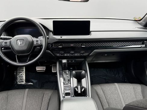 Used 2025 Honda Accord Sport image 16