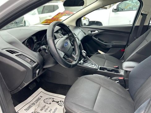 Used 2016 Ford Focus SE image 22