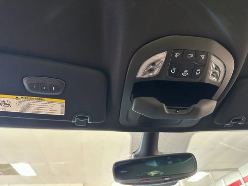 New 2026 Chrysler Pacifica Select image 35