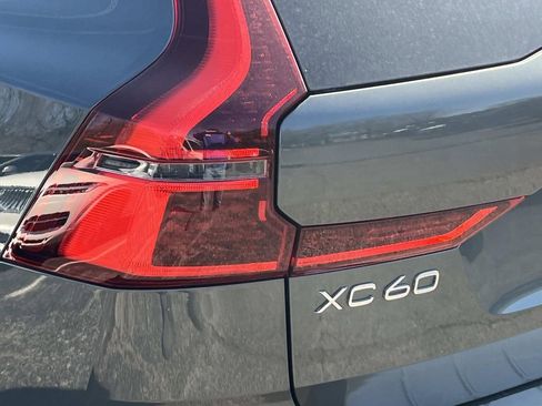 New 2026 Volvo XC60 B5 Plus w/ Climate Package image 10