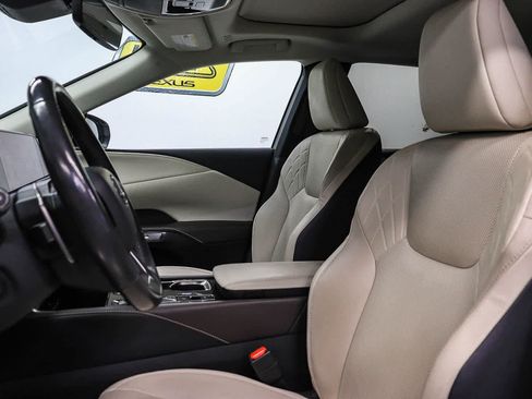 Used 2024 Lexus RX 350 FWD w/ Technology Package image 18
