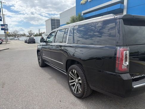 Used 2018 GMC Yukon XL Denali w/ Enhanced Security Package image 12