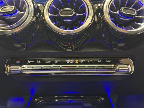 Certified 2025 Mercedes-Benz GLB 250 image 17