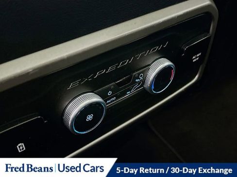 Used 2021 Ford Expedition XLT image 28