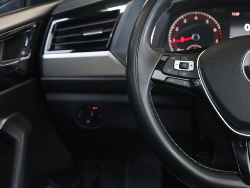 Used 2020 Volkswagen Jetta R-Line FWD image 33