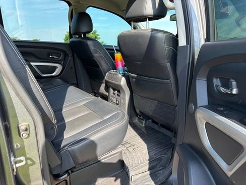 Used 2019 Nissan Titan PRO-4X w/ Pro-4x Convenience Package AWD/4WD image 13
