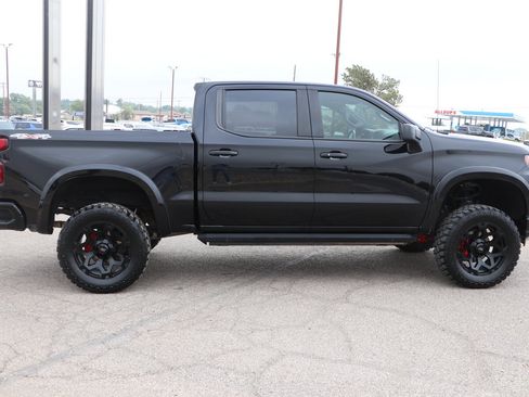 Used 2021 Chevrolet Silverado 1500 RST w/ Convenience Package II AWD/4WD image 8