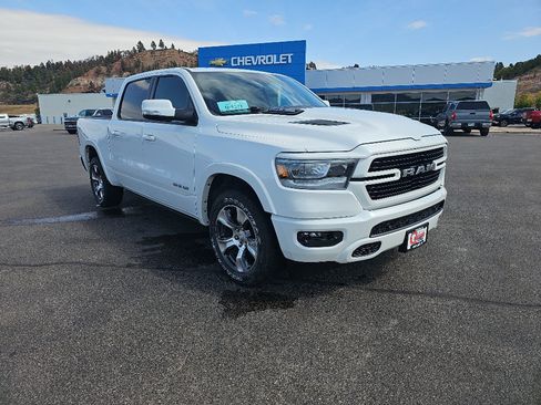 Used 2022 RAM 1500 Laramie w/ Sport Appearance Package AWD/4WD image 7