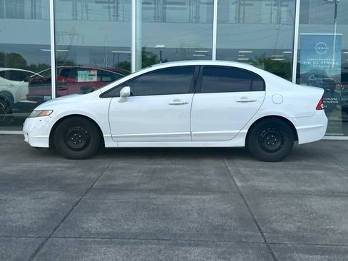 Used 2011 Honda Civic LX image 6