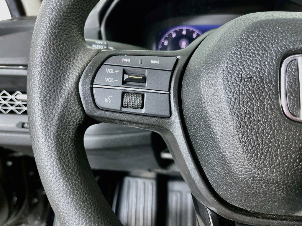 Used 2024 Honda Accord EX image 13