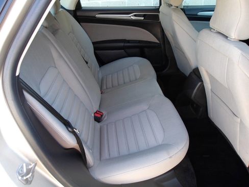 Used 2018 Ford Fusion S image 25