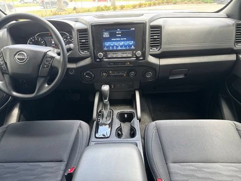 Used 2023 Nissan Frontier SV w/ Midnight Edition Package AWD/4WD image 9