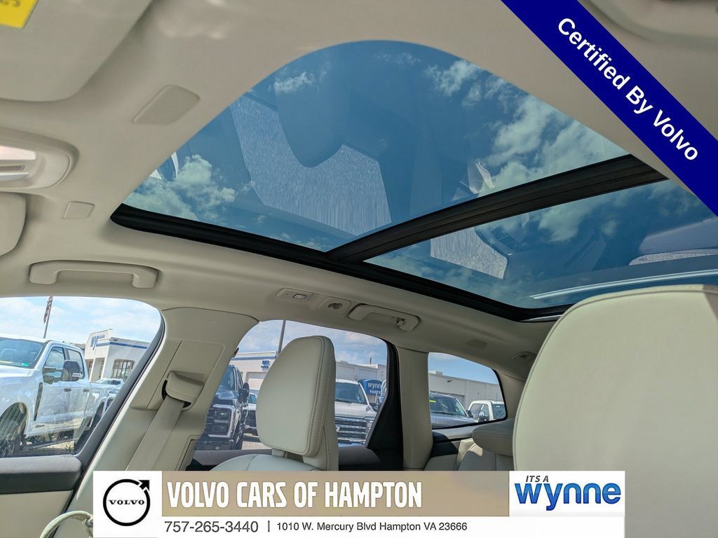 Certified 2025 Volvo XC60 T8 Ultra w/ Protection Package Premier AWD/4WD image 20