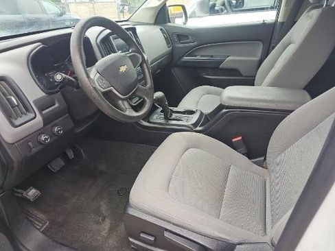 Used 2018 Chevrolet Colorado W/T w/ WT Convenience Package AWD/4WD image 10