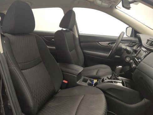 Used 2018 Nissan Rogue S image 21